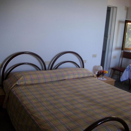 Hotel Alberta Massa Kültér fotó