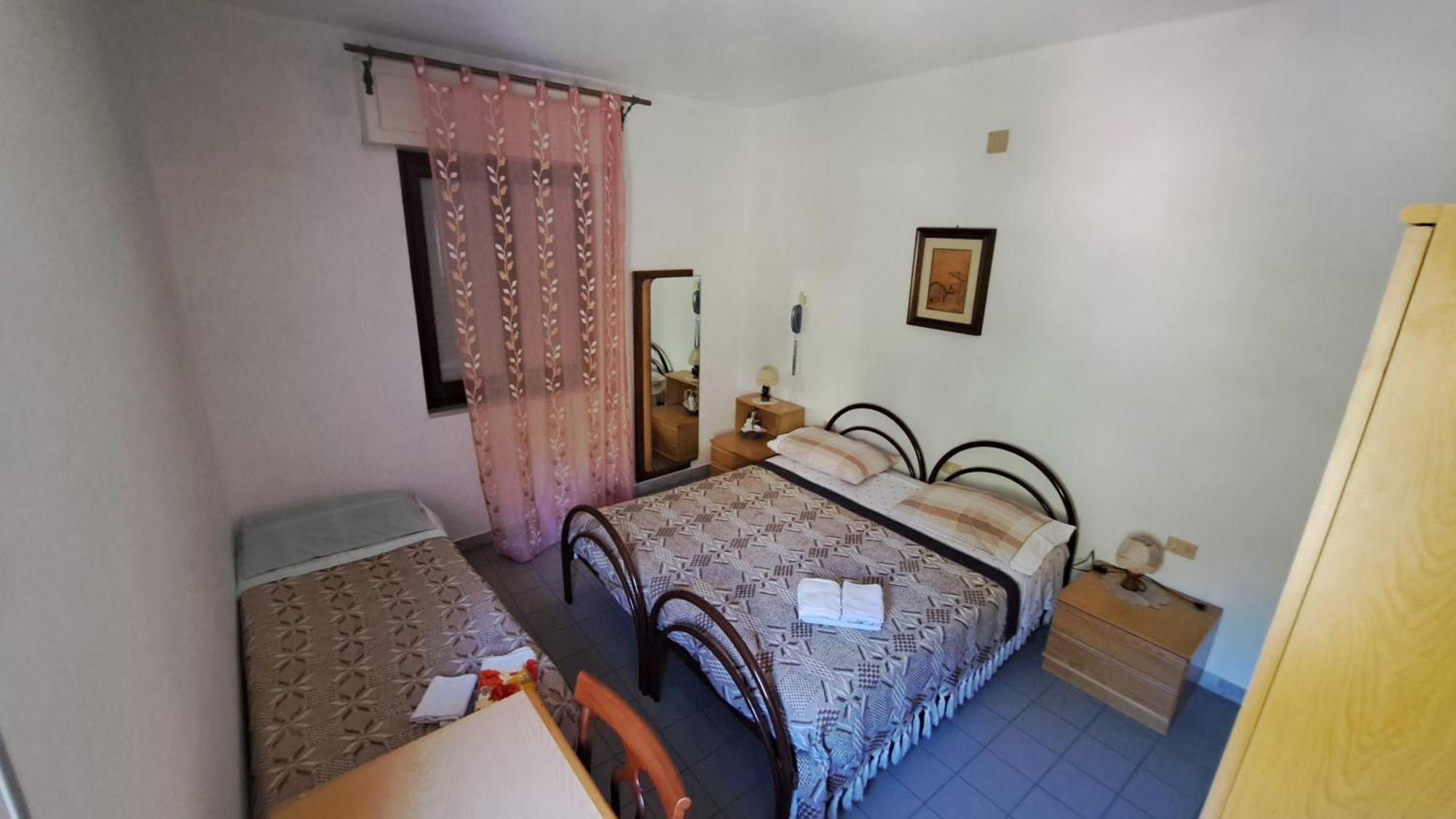 Hotel Alberta Massa Kültér fotó